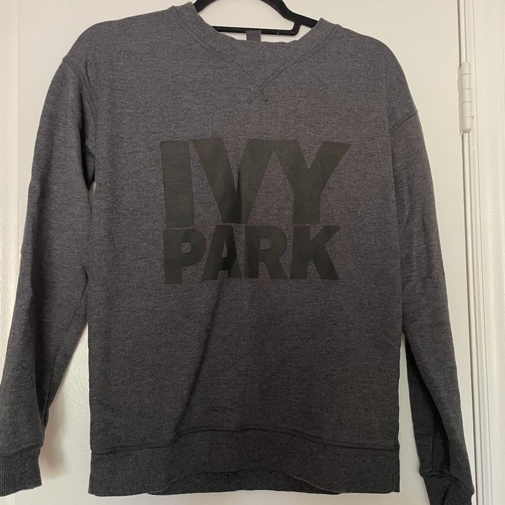 IVY PARK Crewneck Sweatshirt, size S
